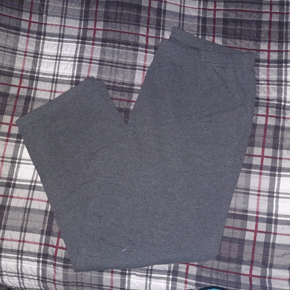 White stag 2x gray pants with pockets